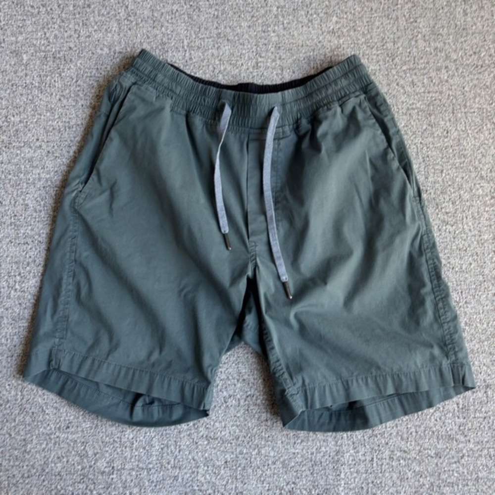 Lululemon Mens Bowline Short 7" Utilitech Green Elastic Waist Drawstring Small